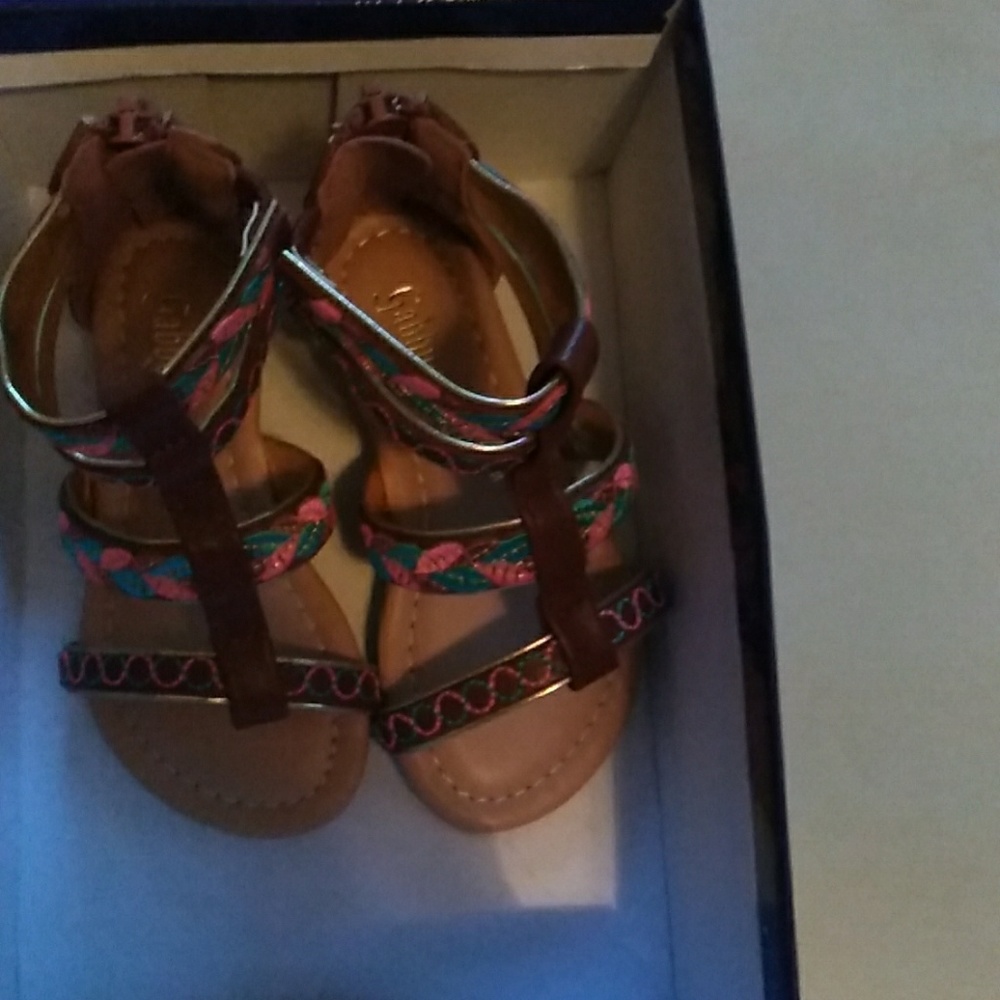 Toddler sandals - Picture 2 of 4